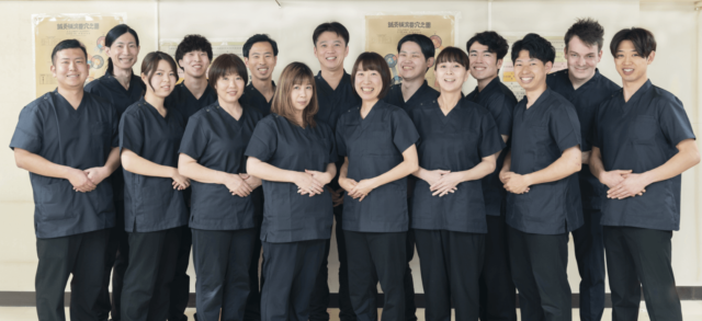 スタッフ集合写真